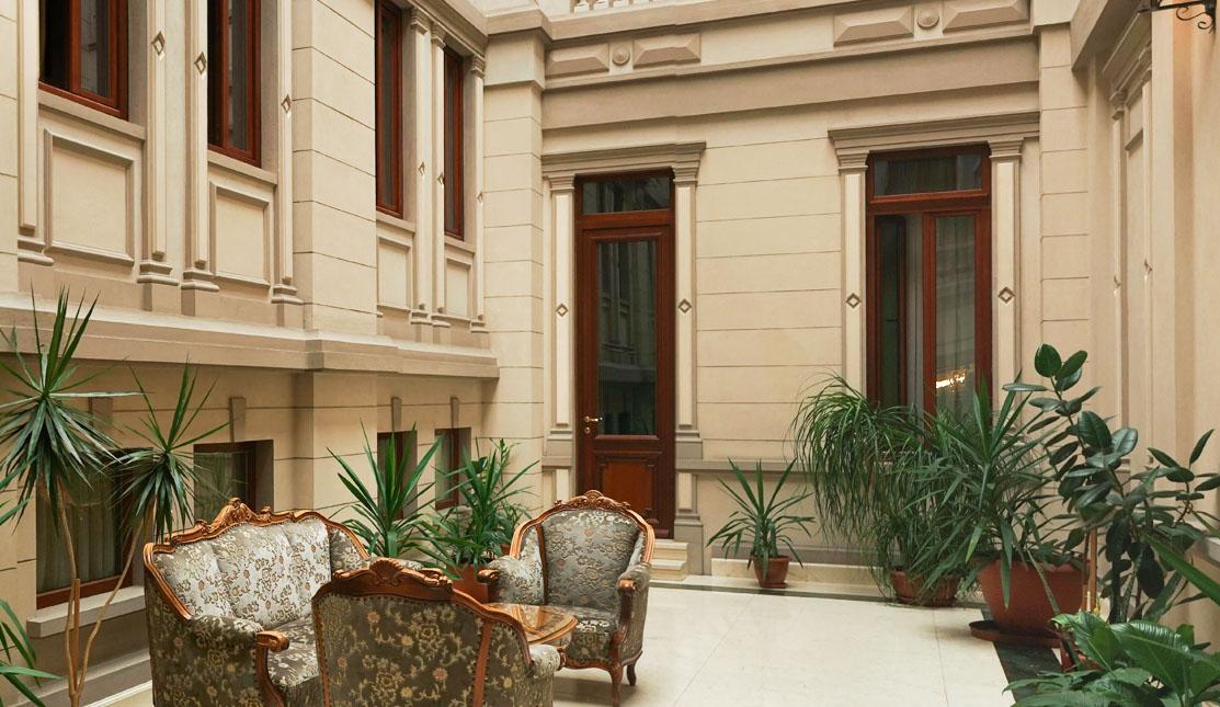 Hotel Casa Capsa Boekarest Buitenkant foto